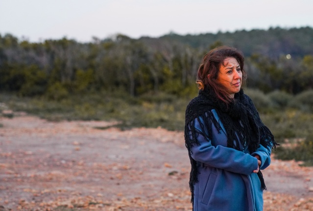 "Sevda Mecburi İstikamet" filminden yeni kareler paylaşıldı