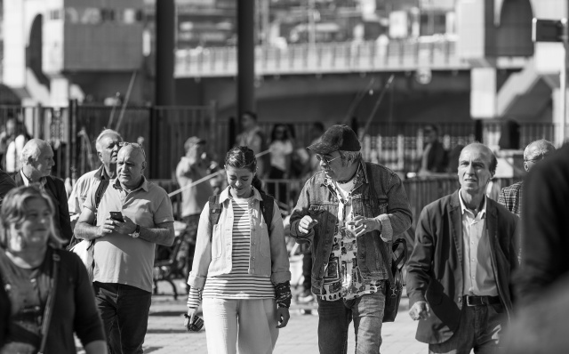 "Sevda Mecburi İstikamet" filminden yeni kareler paylaşıldı