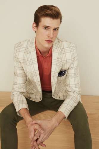 Erkek modasında yazın sıcak renkleri