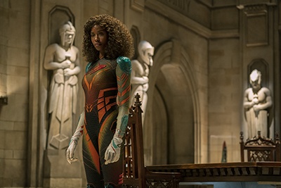 Ünlü çizgi romandan uyarlanan Jupiter's Legacy'den kareler paylaşıldı