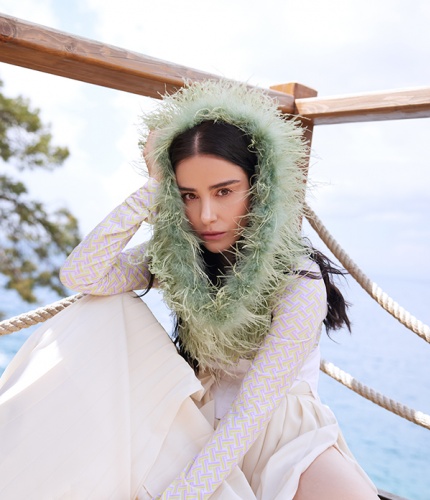 Özge Gürel'den birbirinden çarpıcı kareler!