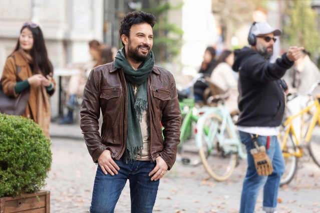 Tarkan'ın Disney Plus reklamından kareleri paylaşıldı