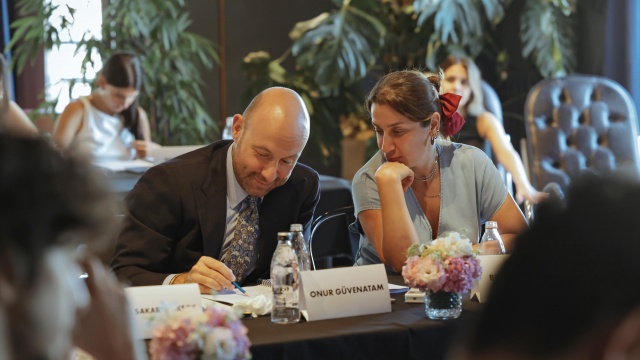 Çarpıntı dizisinin okuma provasından kareler