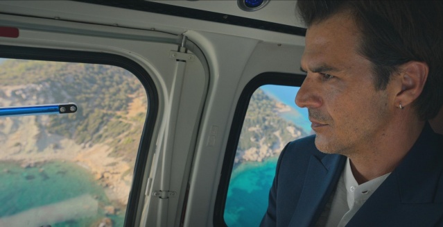 Aslı Enver ve Mehmet Günsür dizisi Arayış'tan yeni kareler geldi