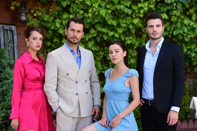 "Aşk ve Umut" dizisinden yeni kareler geldi!