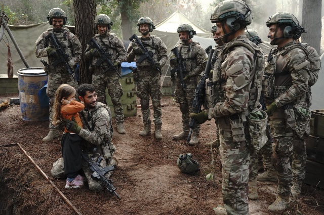 "Al Sancak" dizisinden ilk kareler paylaşıldı