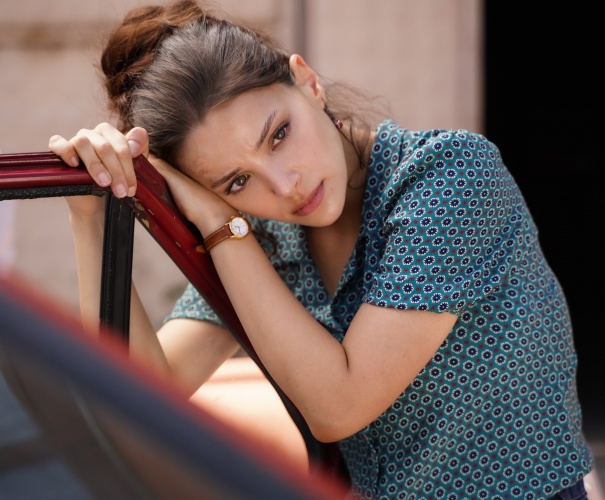 Yeni dizi Güzel Günler'den kareler paylaşıldı!