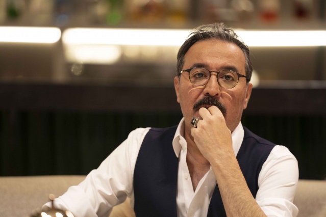 Holding dizisinden yeni kareler