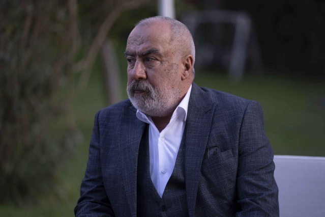 Holding dizisinden yeni kareler