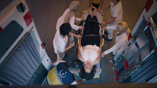 Kızılcık Şerbeti yeni sezonundan kareler