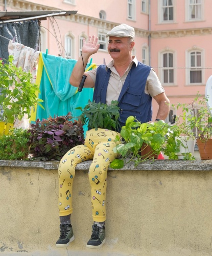 "Kim Bu Aile?" filminden kareler paylaşıldı