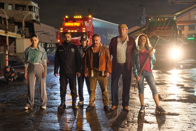 "Kim Bu Aile?" filminden kareler paylaşıldı