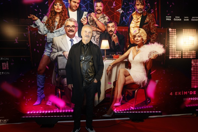 Leydi Di Galasına ünlü akını