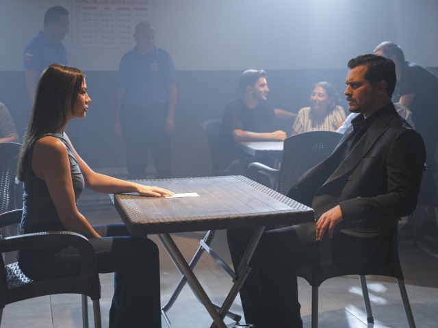 Eşref Rüya'nın yeni sezonundan kareler