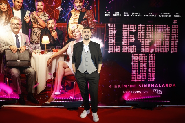 Leydi Di Galasına ünlü akını