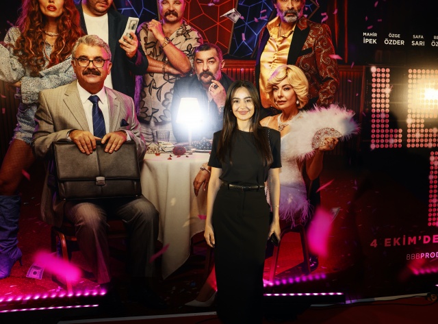 Leydi Di Galasına ünlü akını