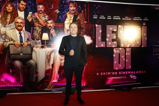 Leydi Di Galasına ünlü akını