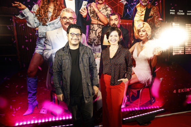 Leydi Di Galasına ünlü akını