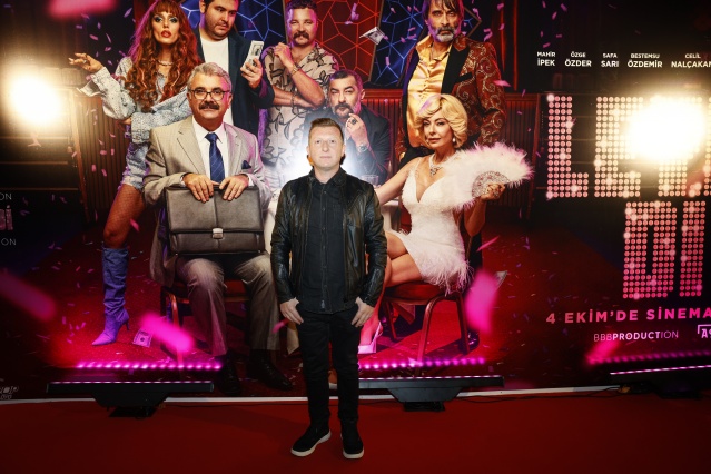 Leydi Di Galasına ünlü akını