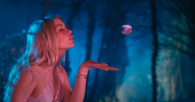 "Rapunzel olsaydım saçlarımı keserdim”