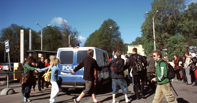 "Evde" gösterimlerinin ikinci filmi Yeni Dünya