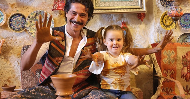 Zümrüdüanka setinde çömlek yaptı