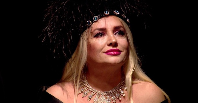 "Bülent Ersoy star ama ben de star üstü starım"