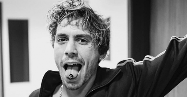 "Çok utangacım" diyerek şaşırttı!