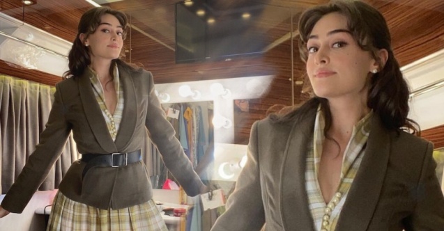 Esra Bilgiç mutluluğunu paylaştı