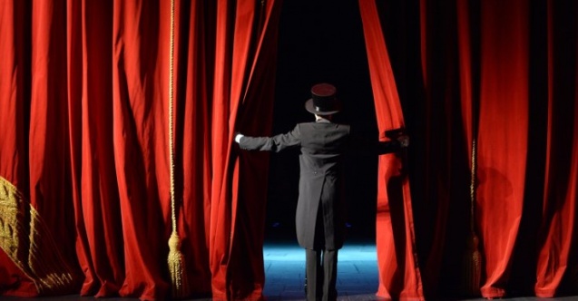 İBB Şehir Tiyatroları’nın ilk yeni oyunu seyirciyle buluşuyor