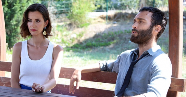 Ortaklar seri katilin peşinde!