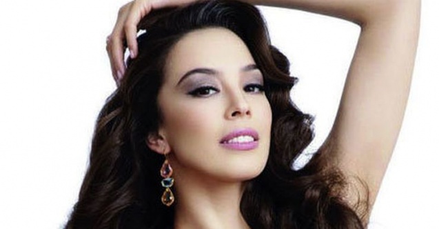 Azra Akın'dan estetik yorumu