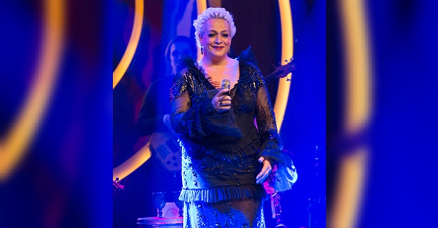 Ayta Sözeri şarkılarıyla mest etti