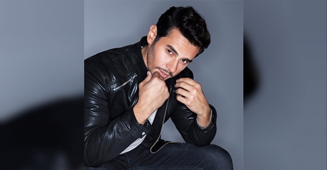 Cem Belevi podyuma çıkıyor