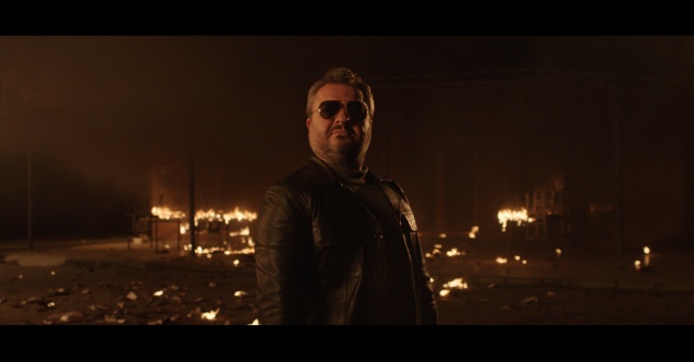 Antonio Banderas’ı kıskandıracak patlama sahnesi