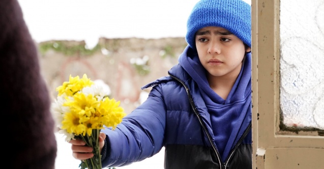 Efe, Melike'nin karşısına çıkıyor