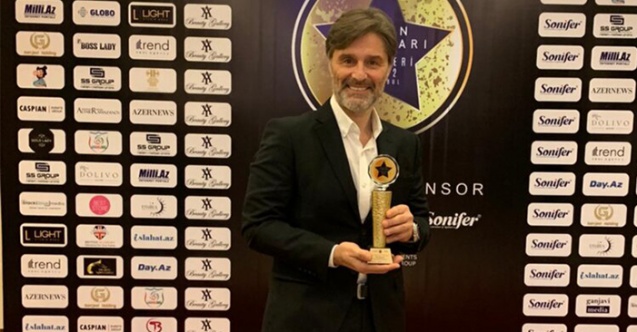 Hazım Körmükçü‘ye Azerbaycan'dan ödül