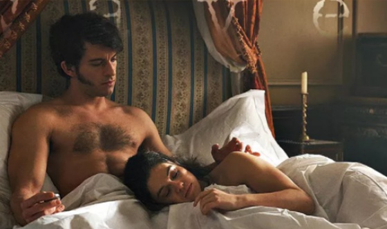 “Sevişme sahnelerinde aramıza top koyuyoruz"