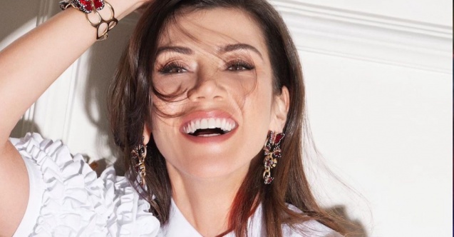 Gökçe Bahadır dondurma sattı!