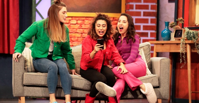 Çok Güzel Hareketler 2 yine kahkaha dolu