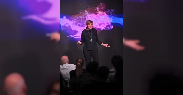 “Metavers, sen mi büyüksün biz mi?!” izleyiciden tam not aldı