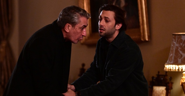 Ozan kıskançlığın pençesinde