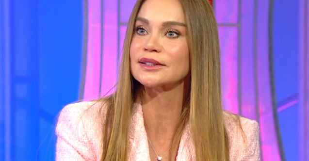 Ebru Şallı: "Üzüntüden yüz felci geçirdim"