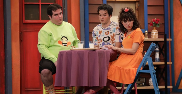 Kahkaha kaldığı yerden devam ediyor