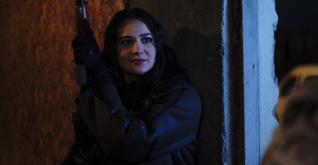 Nadia, büyük bir yol ayrımında