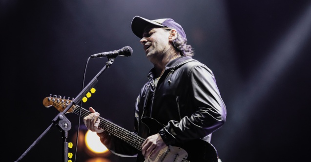 Duman hayranlarına unutulmaz bir gece yaşattı