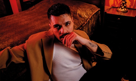 Emir Can İğrek: “Kalbimi etkileyen her şeyin şarkısını yazabilirim”