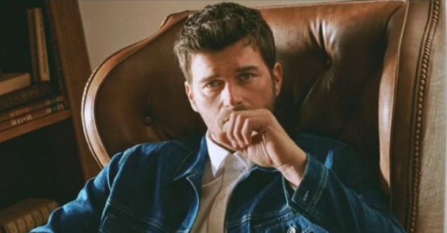 Kıvanç Tatlıtuğ, bu kez kaslarıyla gündeme oturdu