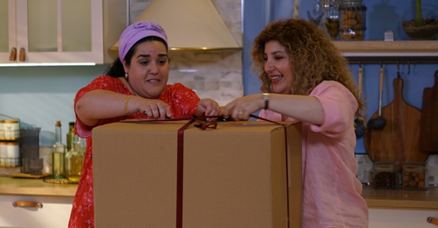 Mustafa, Neşe için sürprizler hazırlıyor