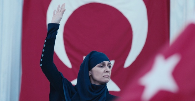 Birce Akalay’ın 'miting" sahnesi çok konuşulacak